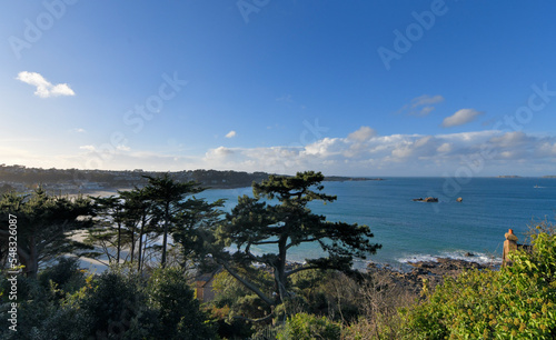 Paysage de mer à Perros-Guirec en Bretagne - France