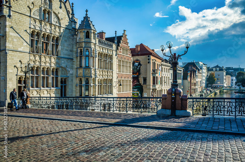 Obraz na płótnie Historical center of Gent, Belgium w salonie