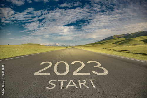 Wallpaper Mural Asphalt road and inscription start 2023 Torontodigital.ca