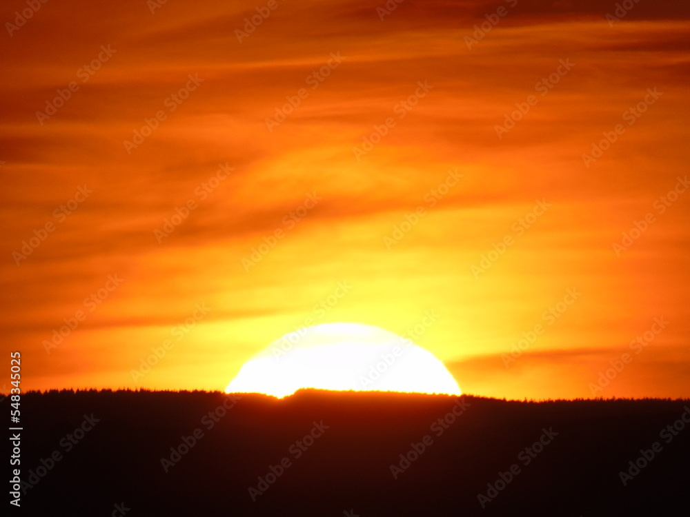 Obraz premium sunset over the sea