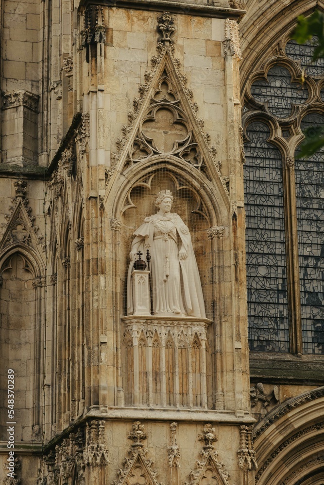 Queen's Elizabeth II statue at York's Minster