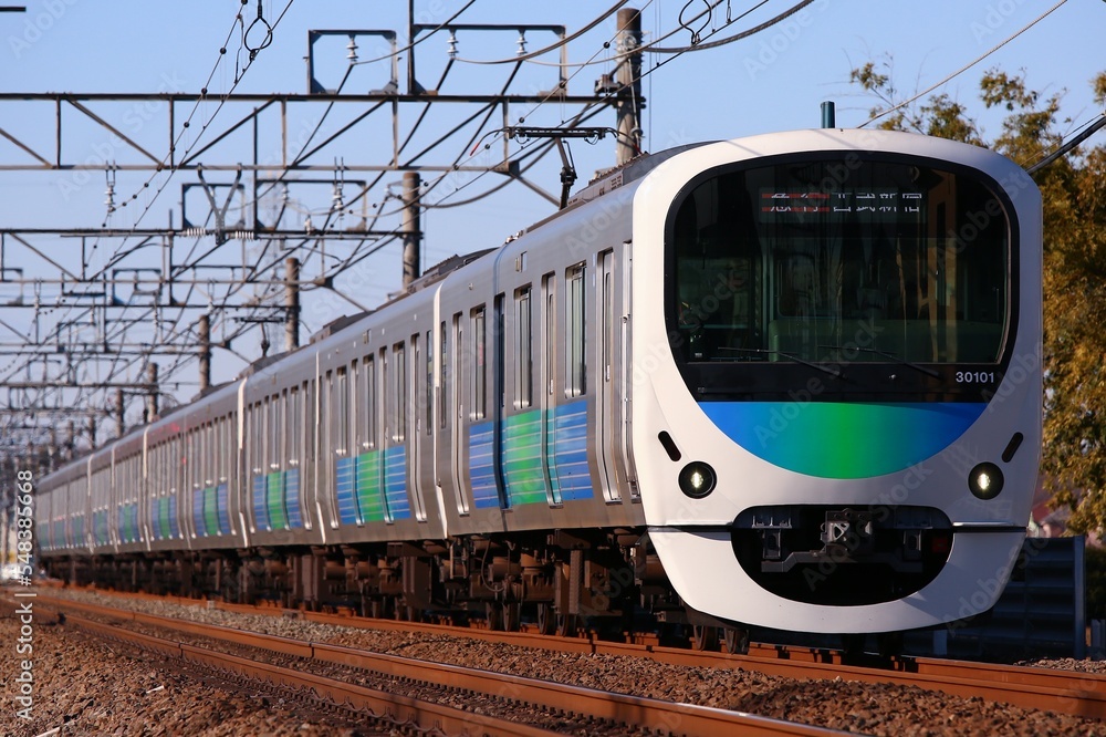 Fototapeta premium 通勤電車 西武新宿線30000系