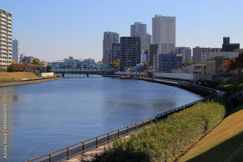 隅田川と千住の街並み