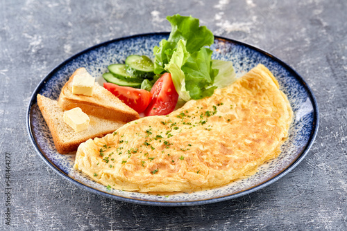 Slika na platnu omelet with fresh vegetables and toasts