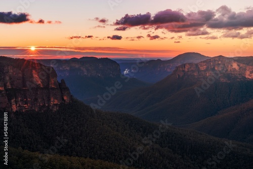 Govetts Leap views across the Grose Valley