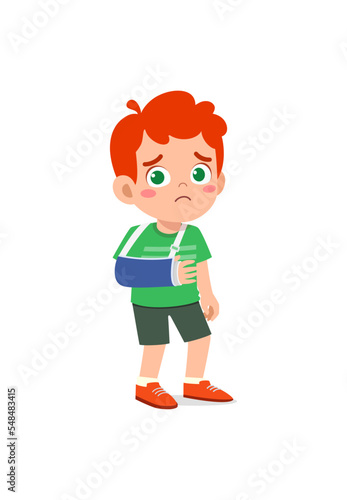 little kid got accident and got bone fracture