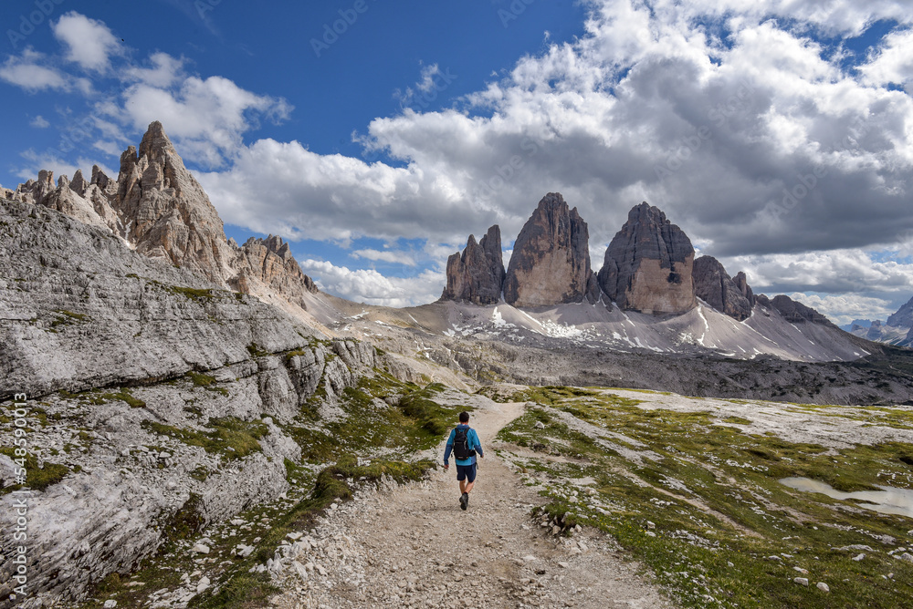 Obraz premium Wanderung an den Drei Zinnen in Südtirol