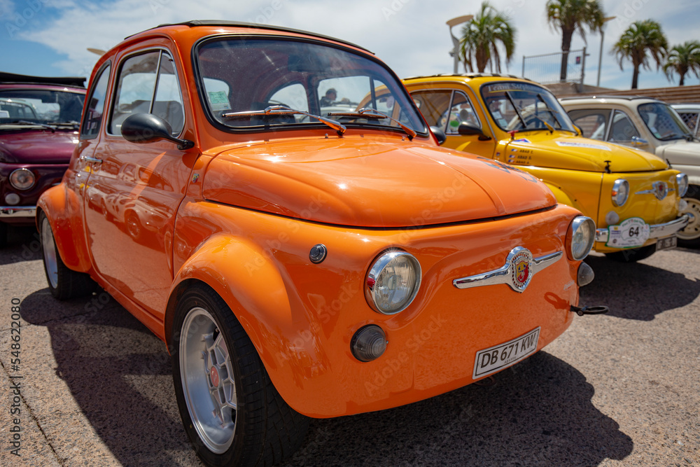 Fiat 500 la légendaire voiture italienne Stock Photo | Adobe Stock