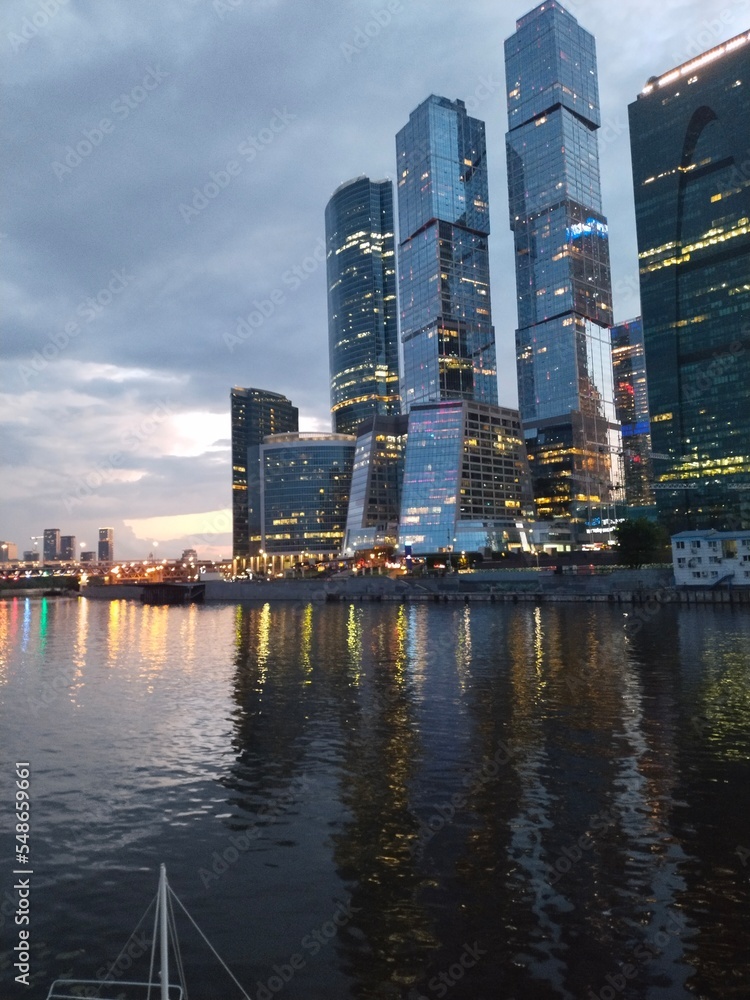 Fototapeta premium country skyline at night