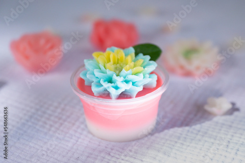 Beautiful flower shaped coconut milk jelly cake. 