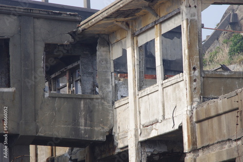 軍艦島または端島(長崎県)