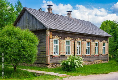 Fototapeta Naklejka Na Ścianę i Meble -  Old wooden house in Belarus