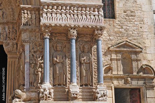 Arles, il portale della Cattedrale di Saint-Trophime - Provenza
