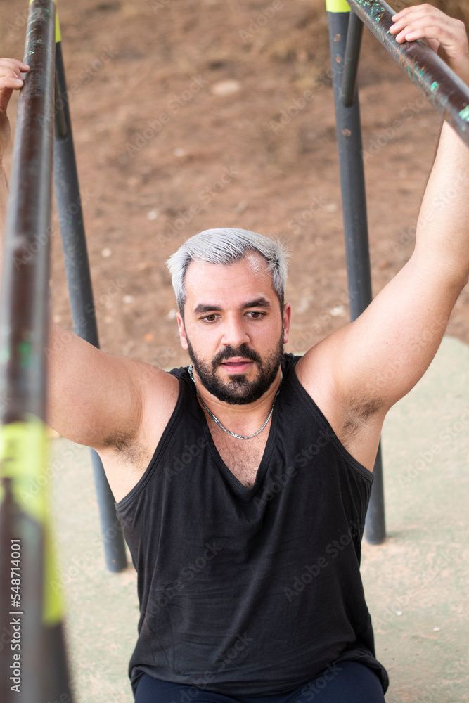 Obraz premium young people playing outdoor sports