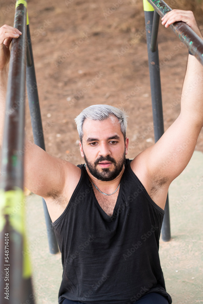 Obraz premium young people playing outdoor sports