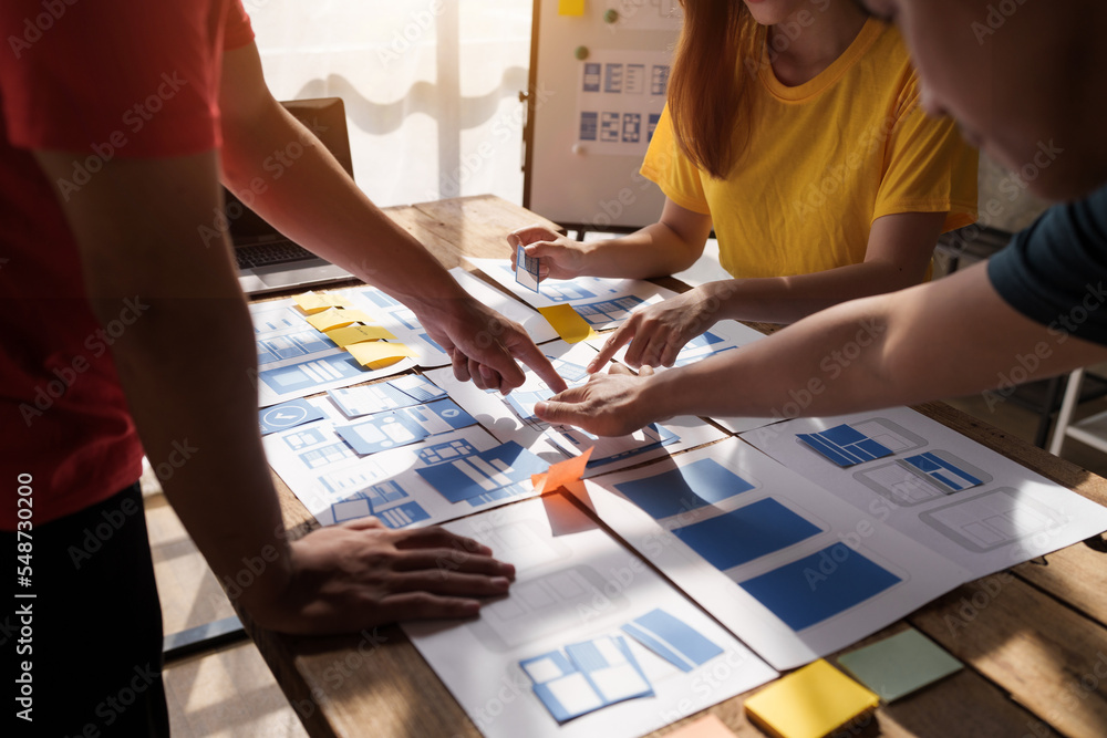 Building and managing a UX team working at desk, UX designers participate in all phases of the UX design. Building and managing a UX team working at desk, UX designers participate in all phases of the UX design.