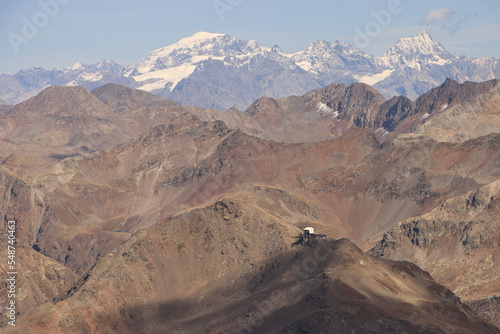 Hochgebirgslandschaft im Klimawandel; Blick vom Munt Pers im Spätsommer nach Osten über die Livigno-Alpen auf die Ortler-Alpen