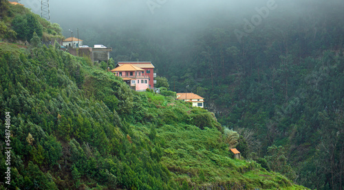 Photo hillside settlement on madeira island