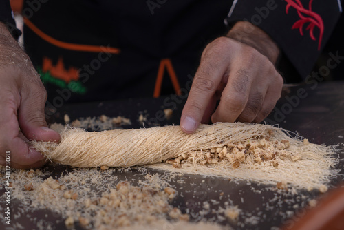 Rolling kadayıf dough4
