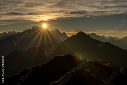 Dolomity,przełęcz , góry , dolomity, Włochy, Alpy, Tyrol, Passo Gardena