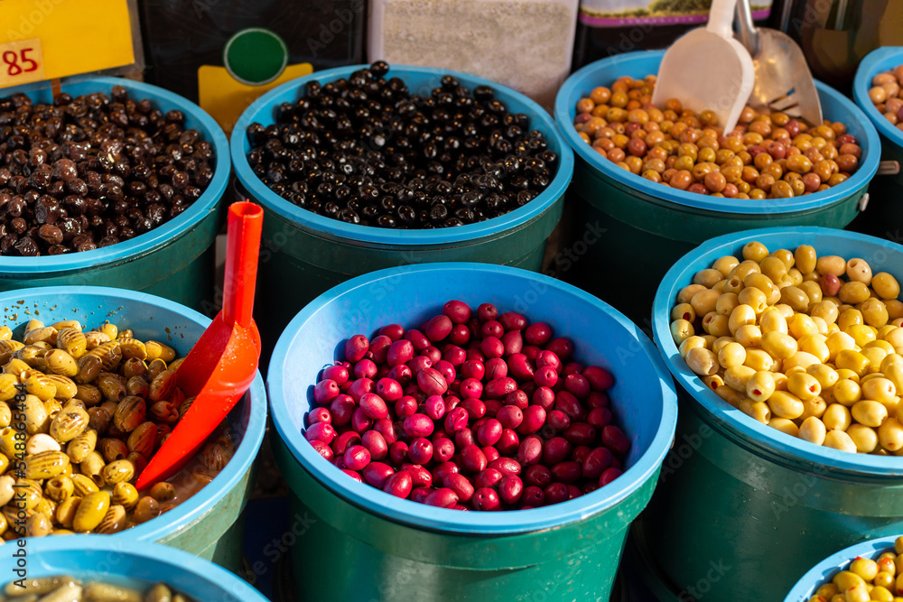 Olive varieties sold in the market