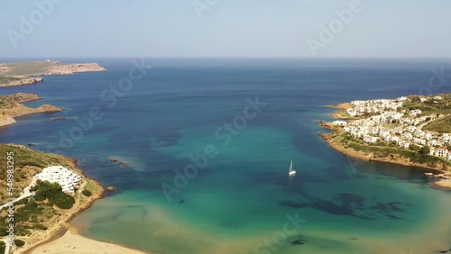 Espagne, sur l'île de Minorque, le port naturel d'Addaia sur la côte découpée d'Es Mercadal photo