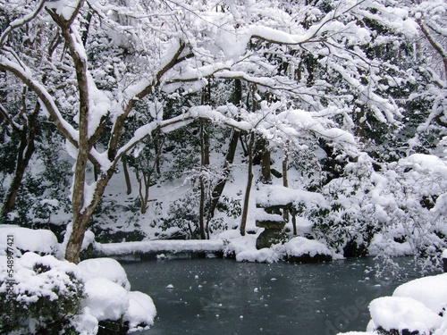 京都　大原三千院の雪景色