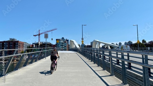 cycling in the city