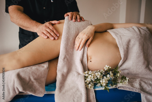 massage for a pregnant woman