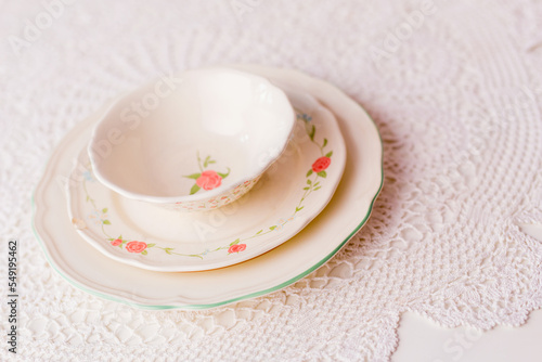 Porcelain plates and bowls