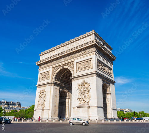 パリ　エトワール凱旋門 © oben901