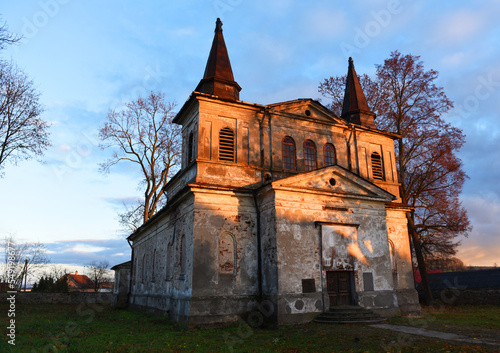 Ćmińsk kościół świętokrzyskie Polska