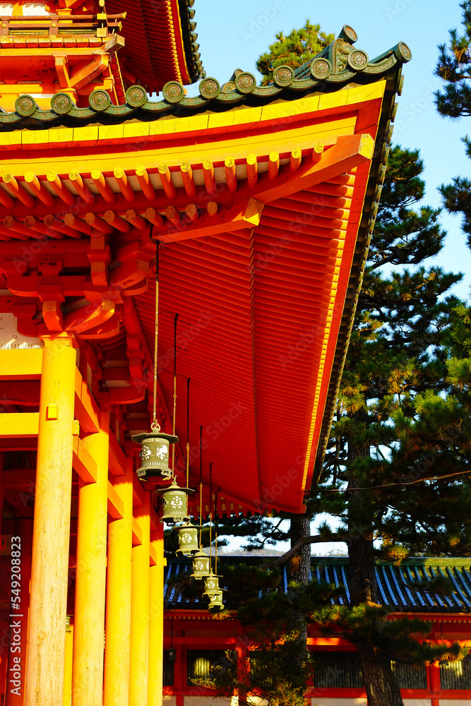 京都　平安神宮のランタン