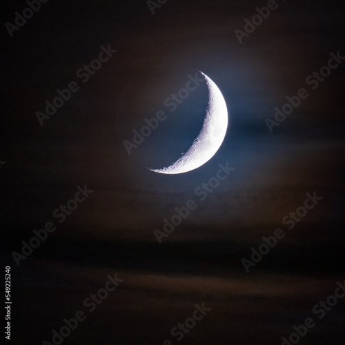 Sichelmond in dolomiten