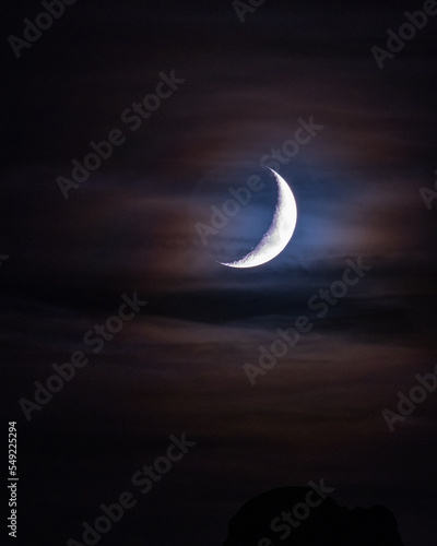 Sichelmond in dolomiten