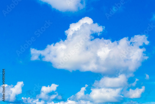 Fototapeta Naklejka Na Ścianę i Meble -  Blue sky with beautiful clouds on sunny day in Mexico.