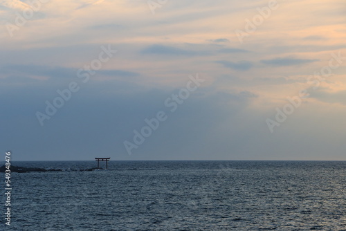 森戸大明神裏から見る夕焼け風景