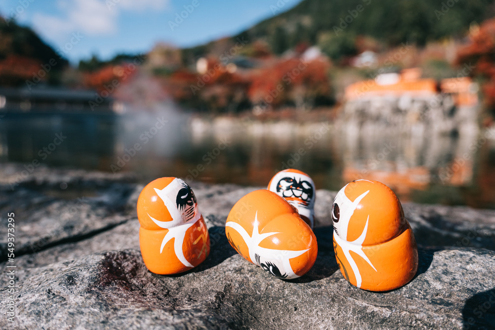 Obraz premium だるま 紅葉 秋