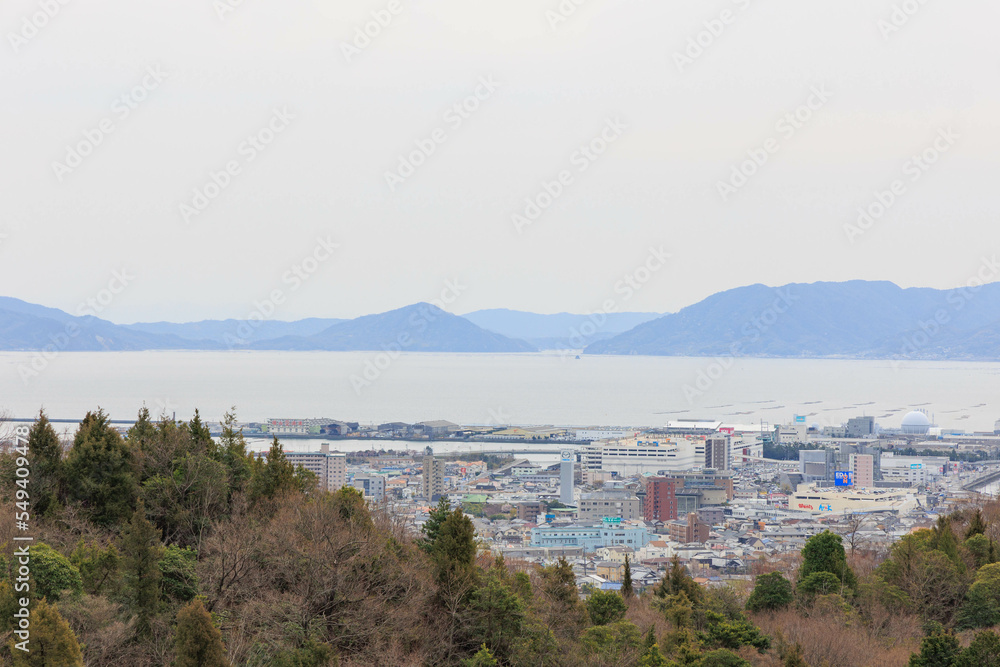 宮島サービスエリアからの眺め「四日市市、厳島」