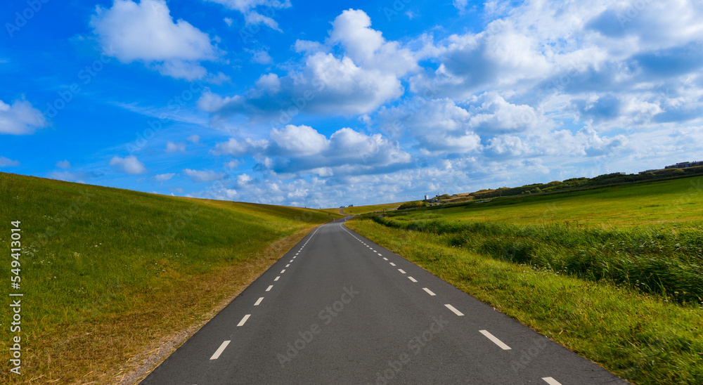 Zeeweg Huisduinen-Den Helder in der niederländischen Provinz Nordholland Zeeweg Huisduinen-Den Helder in der niederländischen Provinz Nordholland