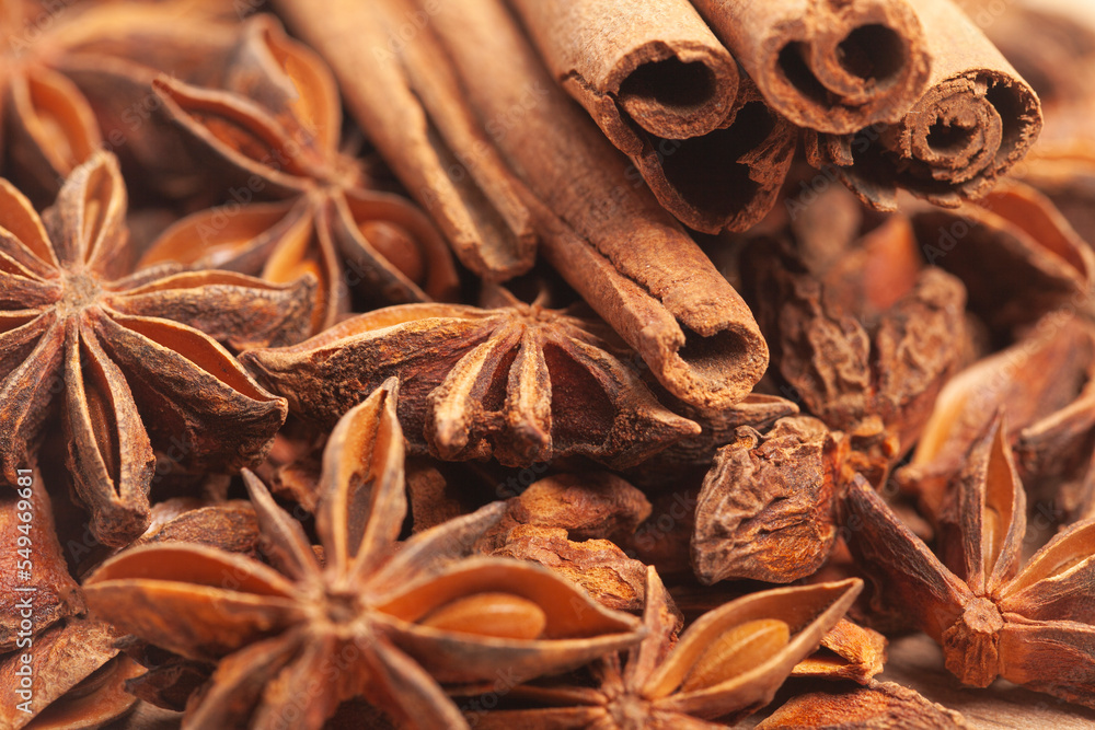 Cinnamon sticks and anise star Cinnamon sticks and anise star