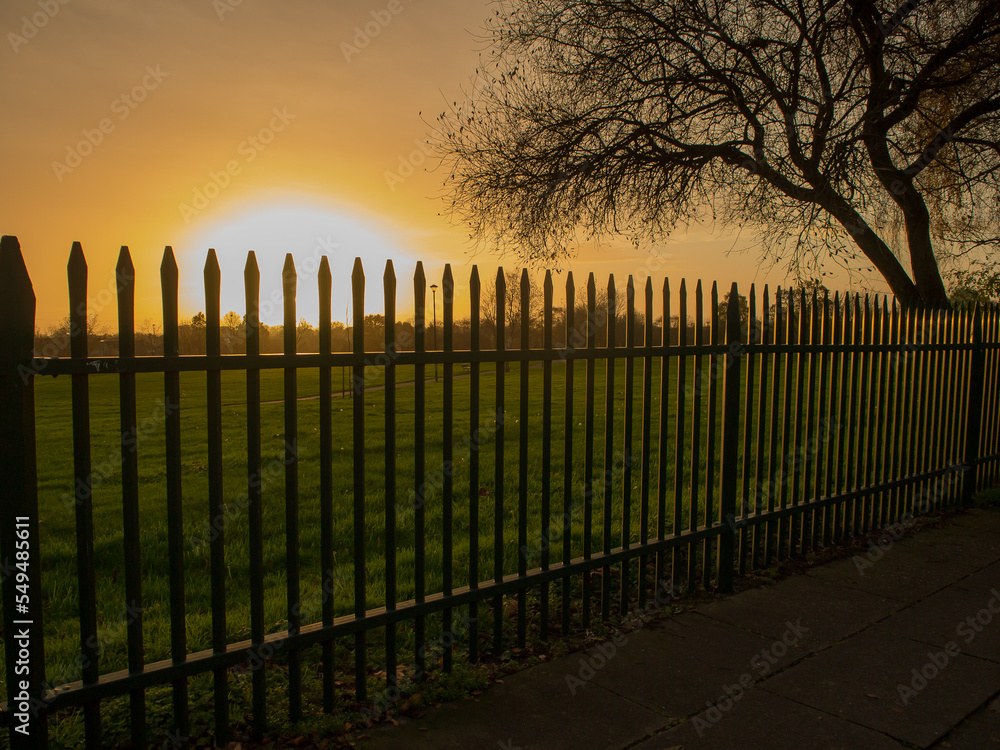 Obraz premium Memorial park golden hour Merseyside