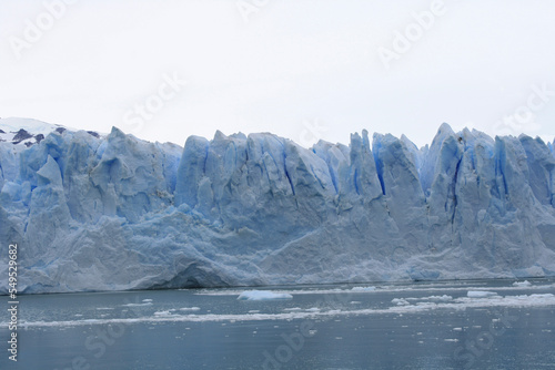 perito moreno glacier country © JorgeAlberto