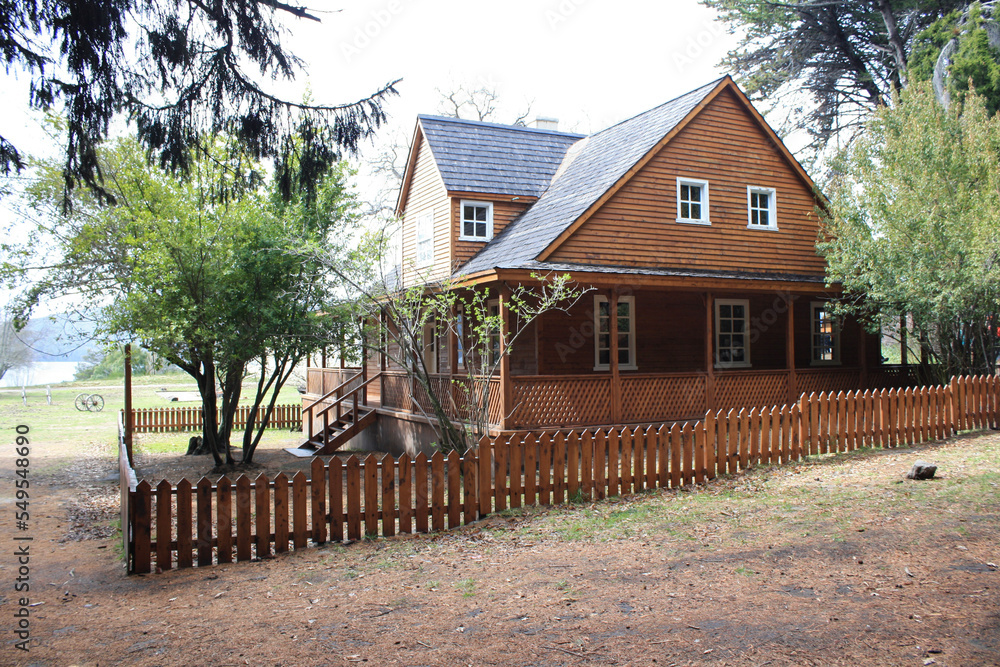 house house