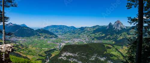 Blick vom Stooshorn auf den Talkessel Schwyz Richtung Wildspitz. photo