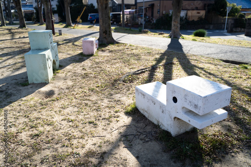 公園　無人　遊具