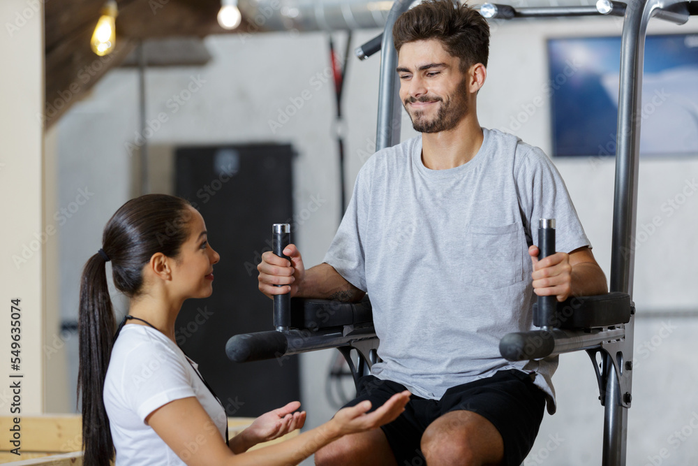 couples are exercising in the gym couples are exercising in the gym