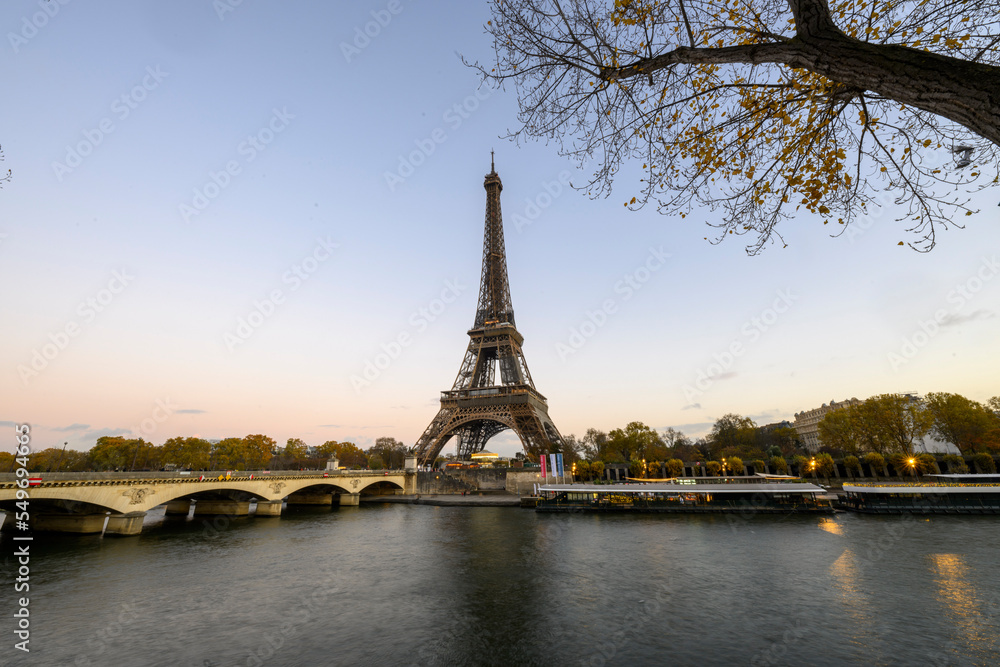Obraz premium Torre eiffel Parigi