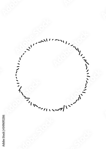 Petits motifs mis ensemble pour former un cercle très original et spécial, vue de face.