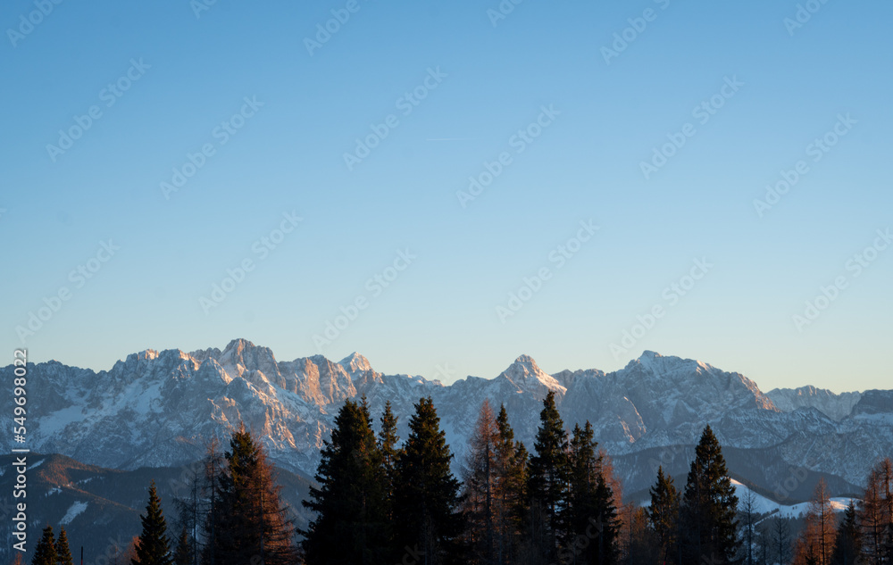 Obraz premium sunrise in the mountains